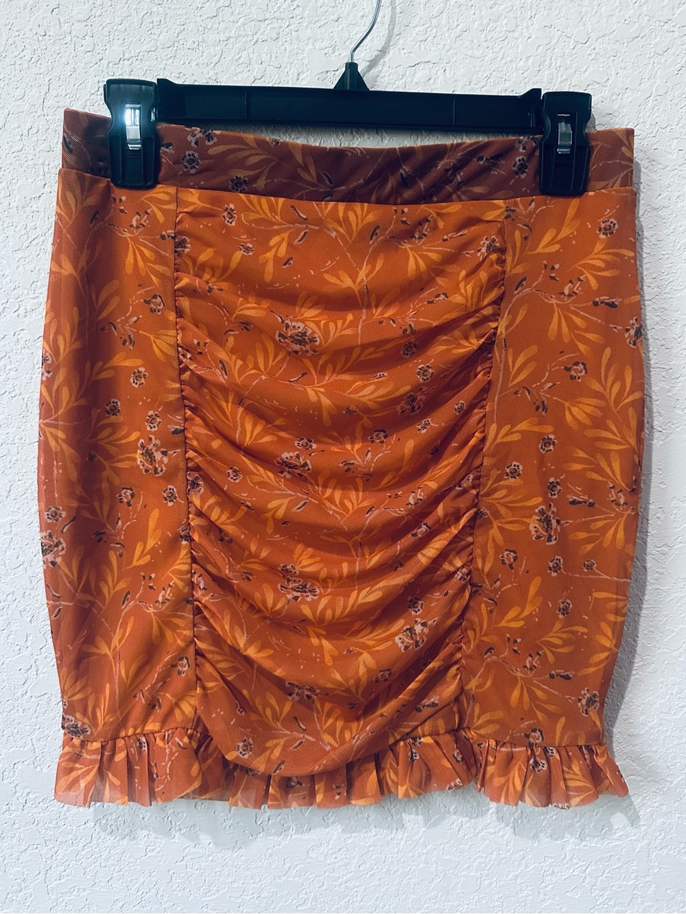 ❗️ Free People Rust Orange Stretchy Floral Ruffled Mini Skirt Size Small